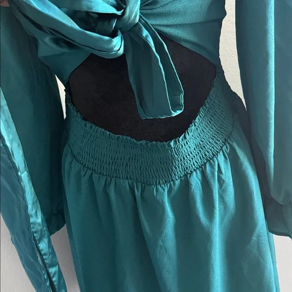 Elegant Teal Long Sleeve Dress - Picture 13 of 15